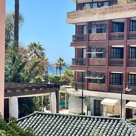 Apartment 3 Bedroom On The Waterfront Puerto Banus Marbella